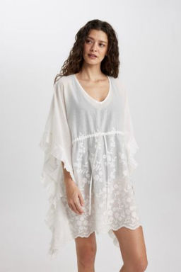 Fall in Love V Yaka Bask?l? Beyaz Kimono