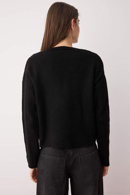 Ekru Yumusak Dokulu Kol Isleme Detayl? Genis Kal?p Triko H?rka TWOAW26HI00120 - Trendyolmilla фото 4