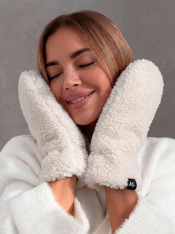 Варежки из шерпы M.03