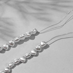 Бусины пластиковые на нити «Жемчуг», сердце 0.6×0.6×0.5 см, набор 180 шт, цвет белый