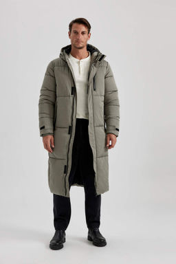 Водоотталкивающая парка-пуховик стандартного кроя с капюшоном - Defacto фото 2