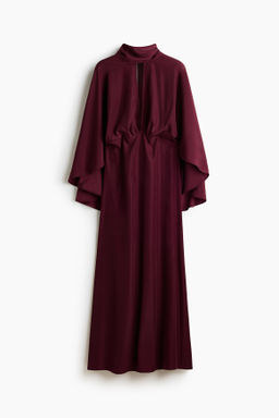 Vestido caft?n con mangas capa