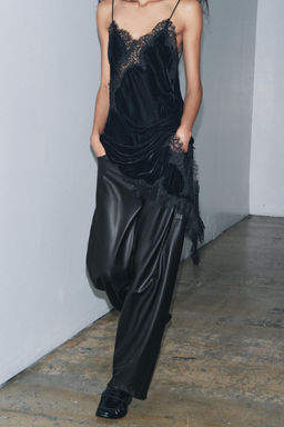 ZW COLLECTION BALLOON LEATHER EFFECT TROUSERS - Zara фото 4