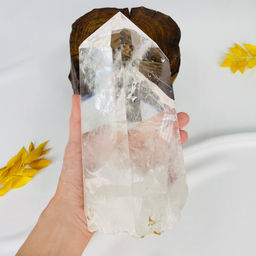 Кристалл из Горного Хрусталя на подставке