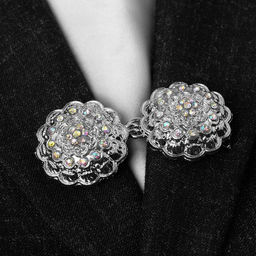 Зажим для кардигана «Ажур», цвет радужный в серебре