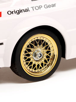 УЦЕНКА Машинка на пульте управления Легенда Дрифта, радиоуправление, полный привод, 40 км/ч, 2 комплекта колёс, 1:16, цвет белый