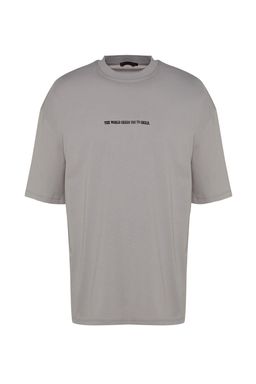 Trendyolmilla Man Gri Oversize Kabar?k Yaz? Bask?l? %100 Pamuklu T-Shirt TMNSS23TS00190  фото 9