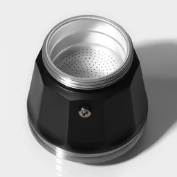 Кофеварка гейзерная с капучинатором Magistro Blackout, подарочный набор 2 предмета, 300 мл, чёрная