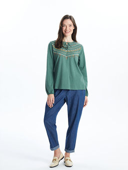 Ba?lamal? Yaka Desenli Kad?n Bluz