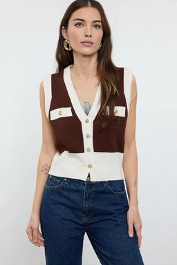 TRENDYOLMILLA Ekru Cep Detayl? V Yaka Fitted Yelek TWOAW25YE00029  фото 12