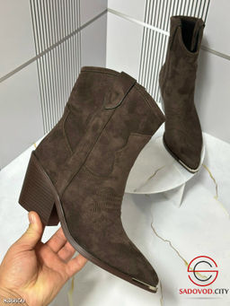 Казаки женские весенние