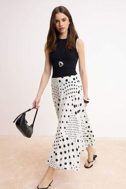 Beyaz Siyah Puantiyeli Midi Klos Viskon Etek TWOSS26ET00109