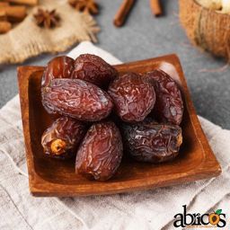 Цена за 0,5кг Финики с/к Королевские Джамбо. Израиль (кг)