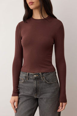 Tas-Koyu Kahverengi Ikili Paket Crop/K?sa Fitted/Vucuda Oturan Orme Bluz TWOAW25BZ00061