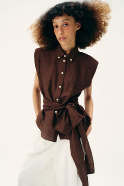LINEN BLEND SHOULDER PAD TOP WITH BELT - Zara фото 2