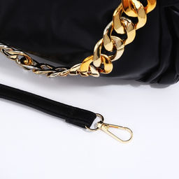 Сумка женская багет на молнии, 24×6×15.5 см, чёрная