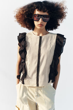 BLUSA RAYAS VOLANTES / Negro / Crudo - Zara фото 2