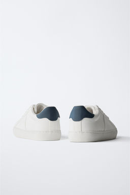 LACE-UP PLIMSOLLS