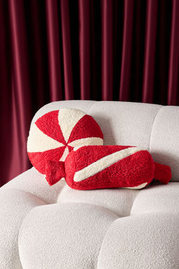 Seker Sekilli Y?lbas? Temal? Dolgulu K?rlent TPHAW26KKK00005