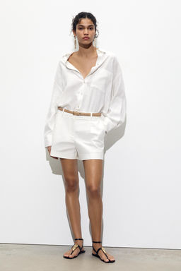 DARTED BERMUDA SHORTS WITH BELT