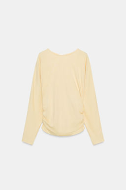 CAMISETA DRAPEADO LATERAL / Mantequilla - Zara фото 6