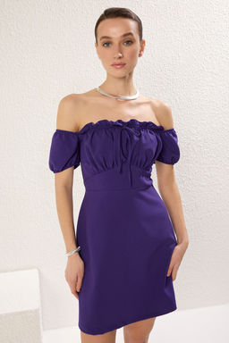 TRENDYOLMILLA Beyaz Duz Bodycone Krep Mini Dokuma Elbise TWOSS24EL00874