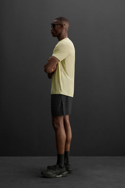 LIGHTWEIGHT PERFORATED SHORTS - Zara фото 4