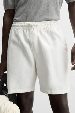 TEXTURED REGULAR FIT BERMUDA SHORTS - Zara фото 33