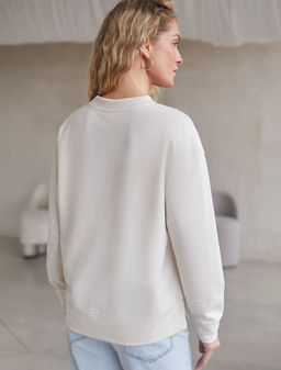 Свободный свитшот с принтом и разрезами из эластичного футера двухнитки без начеса - Vilatte фото 3