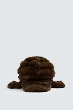 GOOFY EARS FAUX FUR CAP HARRY LAMBERT FOR ZARA X DISNEY