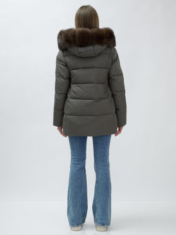 с МЕХОМ ПЕСЕЦ ПРЕМИУМ класса Полупальто зимние темно-серого цвета - Mtforce фото 12
