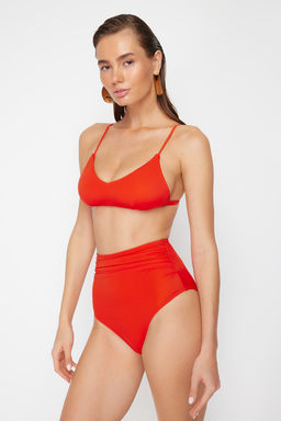 K?rm?z? Toparlay?c? Yuksek Bel Hipster Core Bikini Alt? TBESS20BA0018