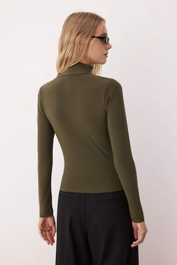 Trendyolmilla Bordo Fitted/Vucuda Oturan Uzun Kollu Dik Yaka Fitilli Esnek Orme Bluz TWOAW25BZ00078  фото 9