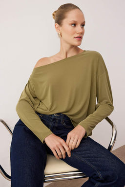 More Sustainable Yesil Modall? Kay?k Yaka Relaxed/Rahat Kesim Orme Bluz TWOAW25BZ00282