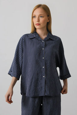 TRENDYOLMILLA Lacivert Truvakar Kol Oversize Cizgili Gomlek TWOSS25GO00062