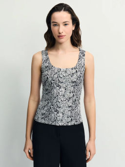 Базовый топ с широкими бретелями и принтом / Zarina