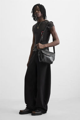 CHAIN CROSSBODY BAG