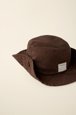 GORRO BUCKET CREATED BY CARAMEL LONDON X ZARA / Marr?n