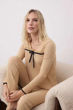 Bej F?rf?rl? Kurdele/Fiyonklu Fitilli Orme Pijama Tak?m? THMAW25PT00217