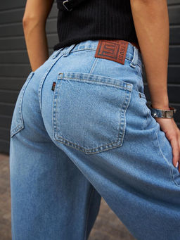 Женские джинсы арт. 19843 - F5 фото 8