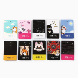 Цена за 20 шт. Значки деревянные Самые невероятные значки в шоубоксе, 20 шт.