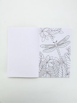 Ежедневник-Смэшбук раскраска антистресс А5, 80 листов Мечты. 8 марта