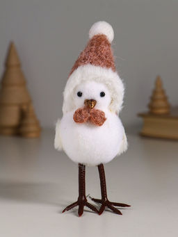 Фигурка «Белая птичка в колпаке и бабочке на веточке ели», 5.3×9.5×14 см