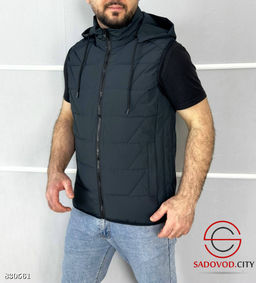 Жилетка мужская с капюшоном