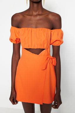 Turuncu Cut Out/Pencere Detayl? Dokuma K?sa Tulum TPRSS22EL1006