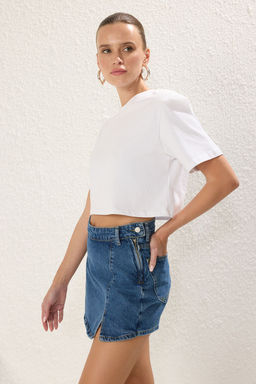 TRENDYOLMILLA Ac?k Mavi Y?rtmacl? Denim Sort Etek TWOSS23SR00091