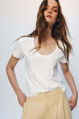 CAMISETA INTERLOCK MANGA CORTA / Blanco roto