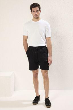 TRENDYOL MAN Regular/Normal Kesim Yaz? Bask?l? Sort&Bermuda TMNSS24SR00056