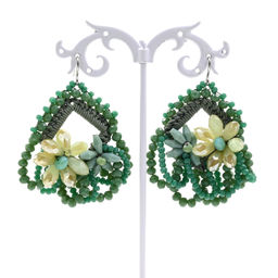 Серьги ручной работы в оплетении цв.зеленый