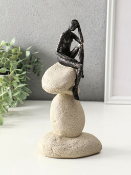 Фигура полистоун «Абстракция. Мыслитель и сад камней», бронза с бежевым, 12×9×25.5 см